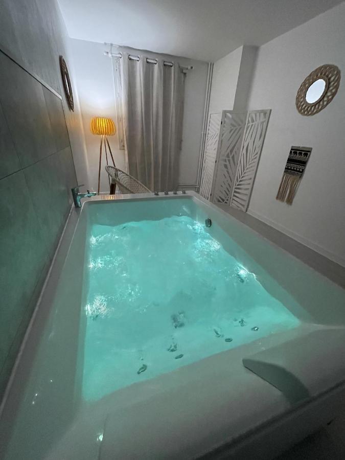 Le Chateaucreux - Cosy & Spa Saint-Etienne  Ngoại thất bức ảnh