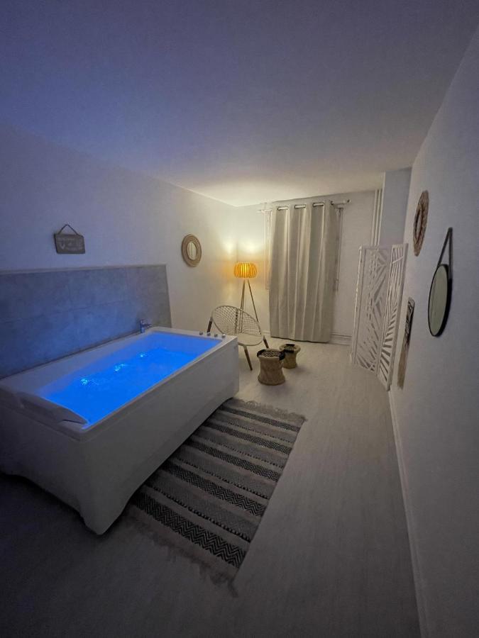 Le Chateaucreux - Cosy & Spa Saint-Etienne  Ngoại thất bức ảnh